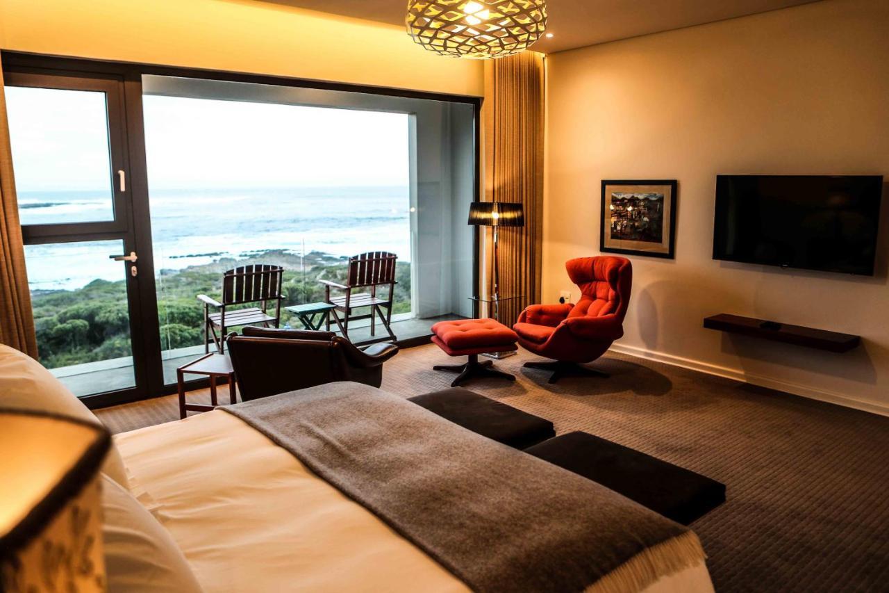Schulphoek Seafront House Hermanus Exterior photo A room at the Oyster Box