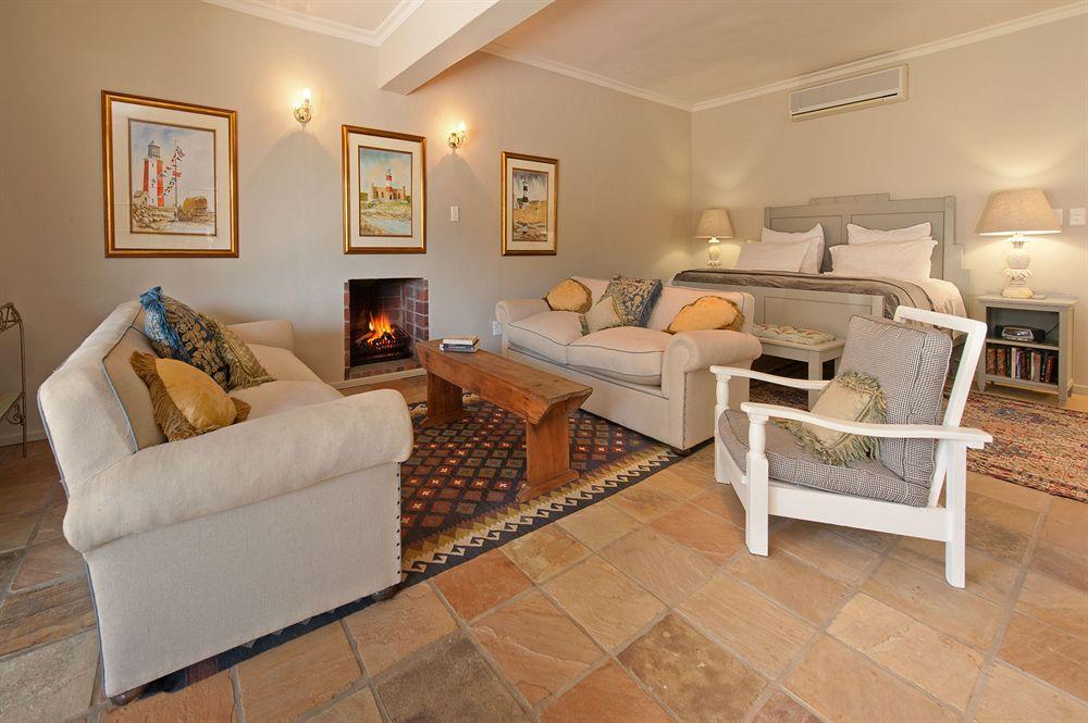Schulphoek Seafront House Hermanus Exterior photo A suite at the Oyster Box