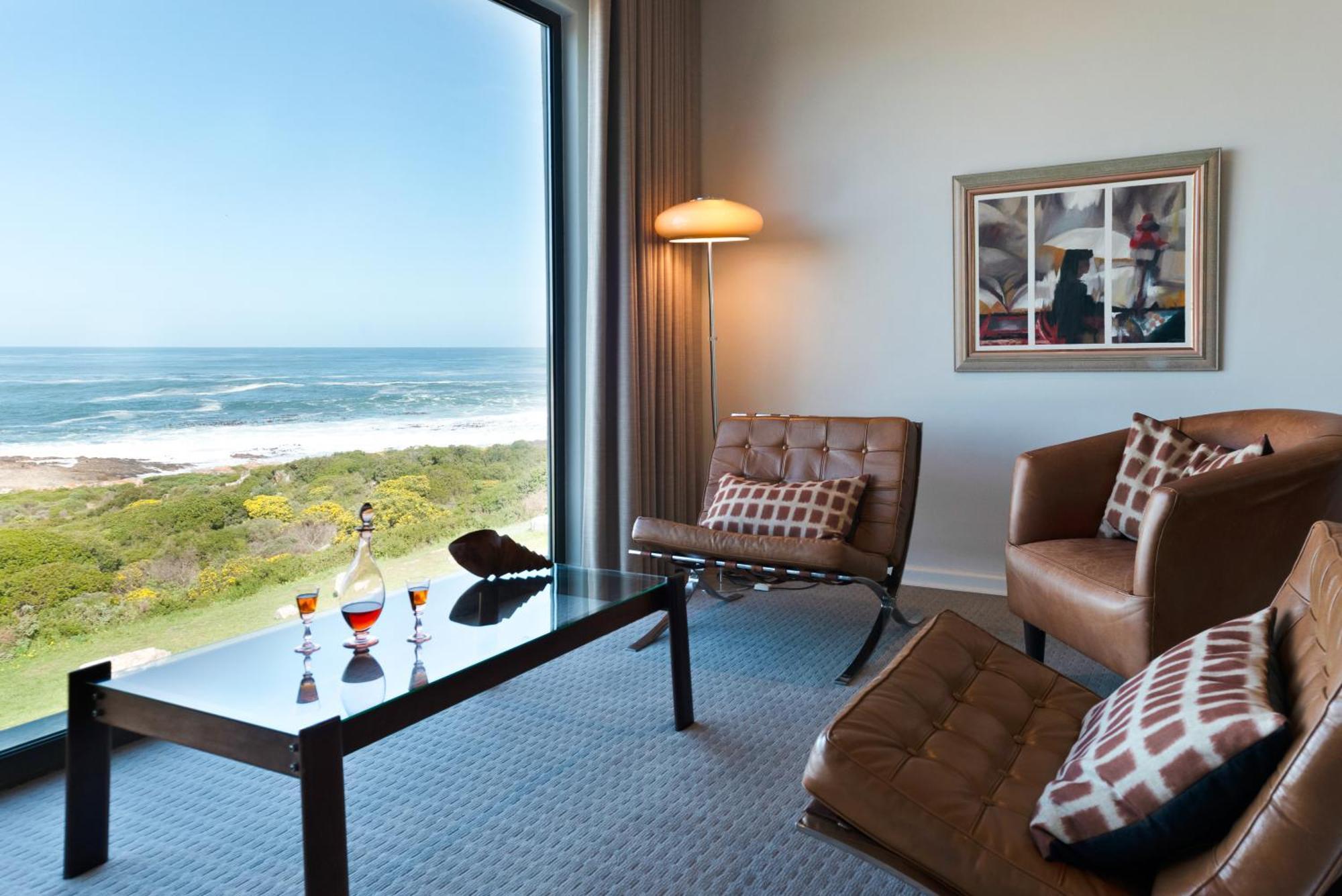 Schulphoek Seafront House Hermanus Exterior photo A room at the Oyster Box