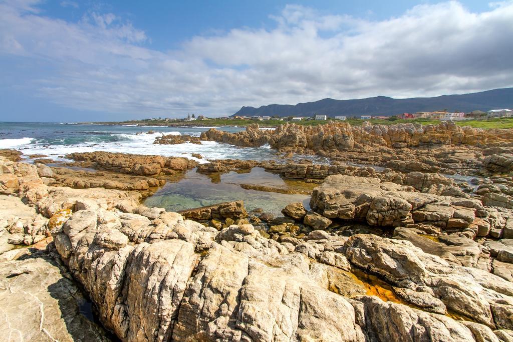 Schulphoek Seafront House Hermanus Exterior photo The coast of Inishmore