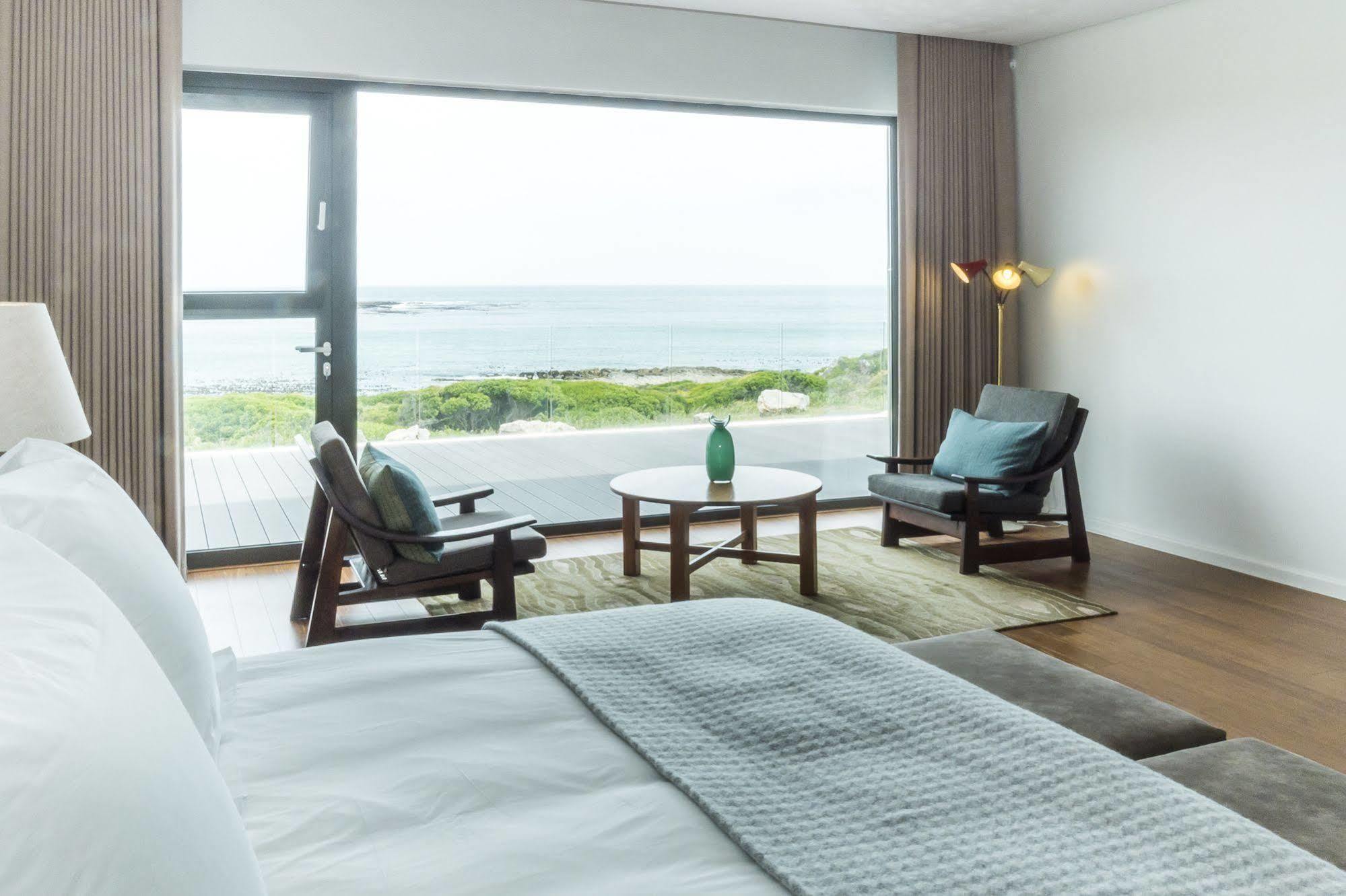Schulphoek Seafront House Hermanus Exterior photo A room at the Cape